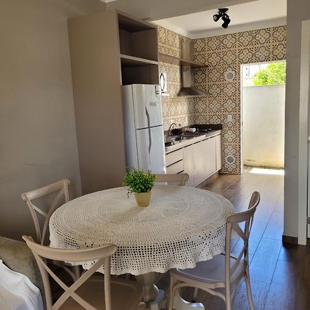 Excelente Sobrado Confortavel No Centro De Tijucas Proximo As Praias Zewnętrze zdjęcie
