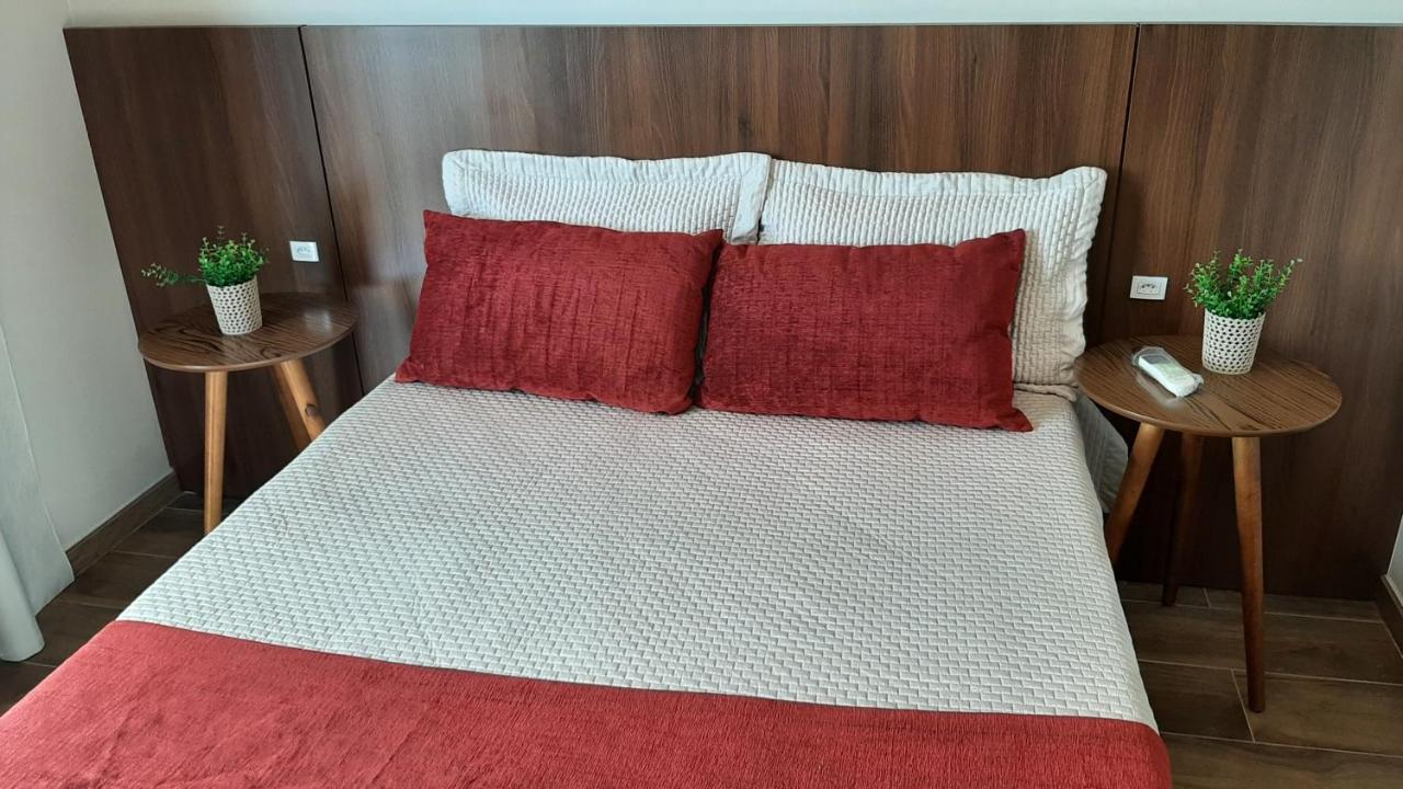 Excelente Sobrado Confortavel No Centro De Tijucas Proximo As Praias Zewnętrze zdjęcie