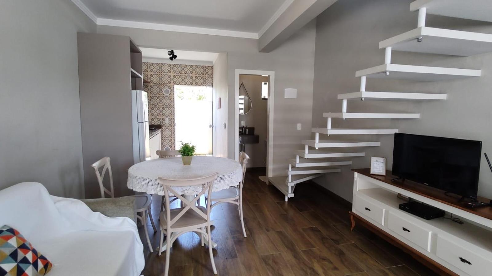 Excelente Sobrado Confortavel No Centro De Tijucas Proximo As Praias Zewnętrze zdjęcie